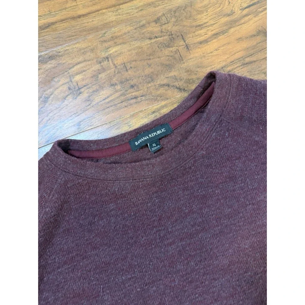 Banana Republic Mens Maroon Long Sleeve Lightweight Sweater